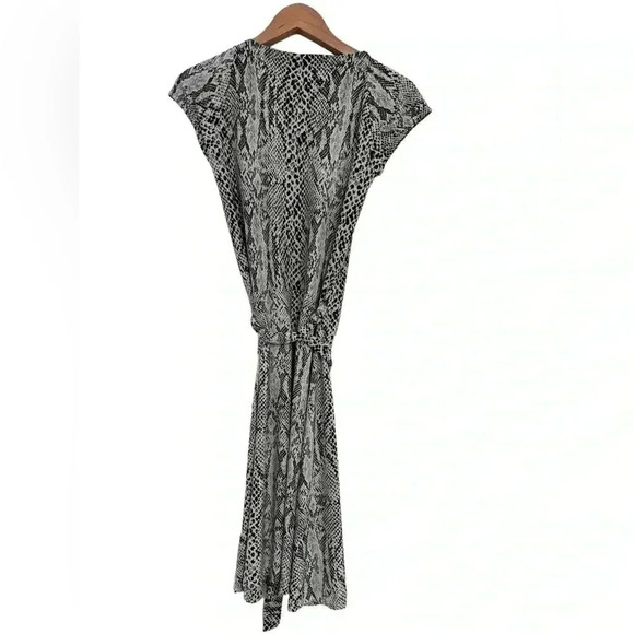 Norma Kamala Snake Print V Neck Wrap Dress - Picture 2 of 6